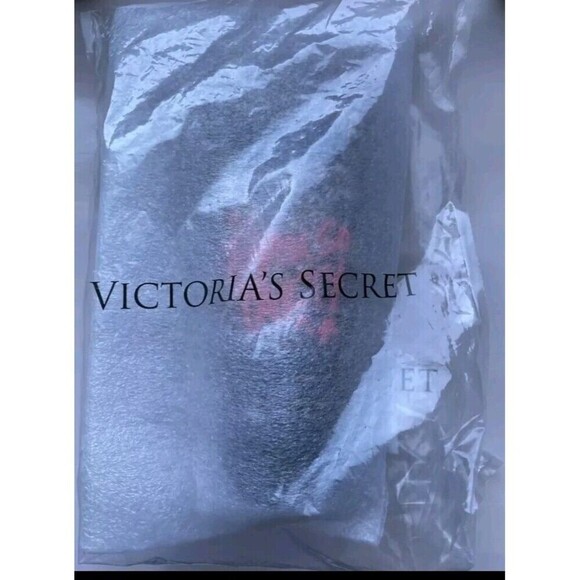 Victoria's Secret EAU SO PARTY Fragrance Lotion  6.7 OZ  Retired - Picture 3 of 3